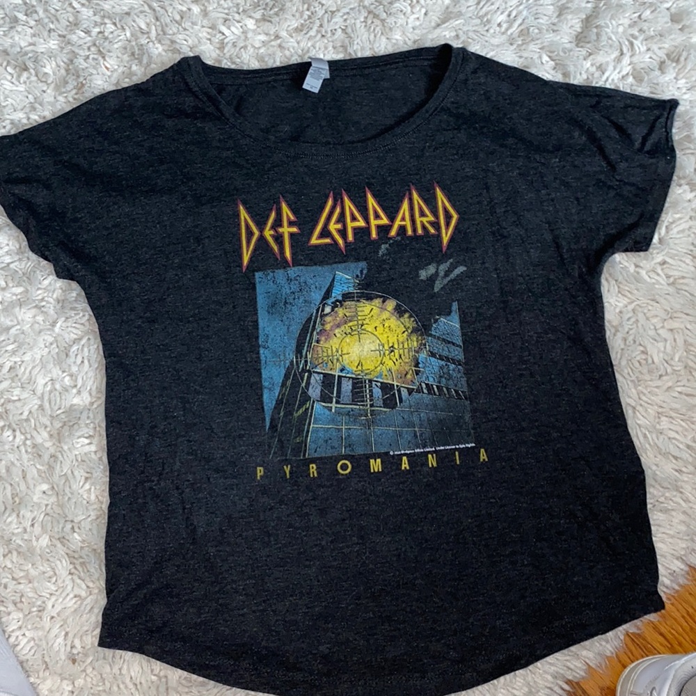 def leppard band t-shirt